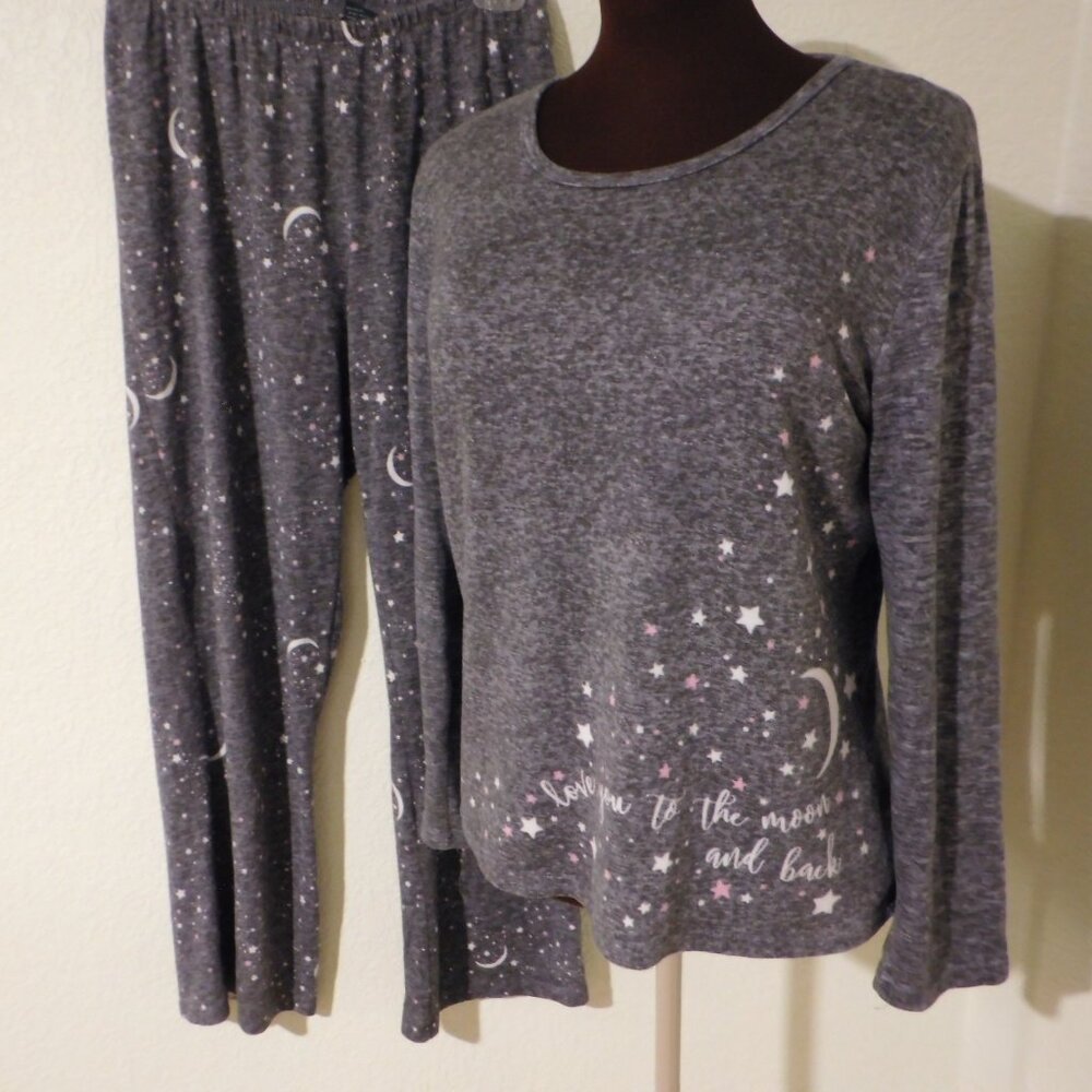 Laura Ashley Pajamas 2 Pc Fleece Gray Pullover "Love You To the Moon and Back"